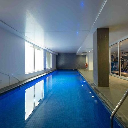 City Apartment, Pool & Carpark Adelajda Zewnętrze zdjęcie