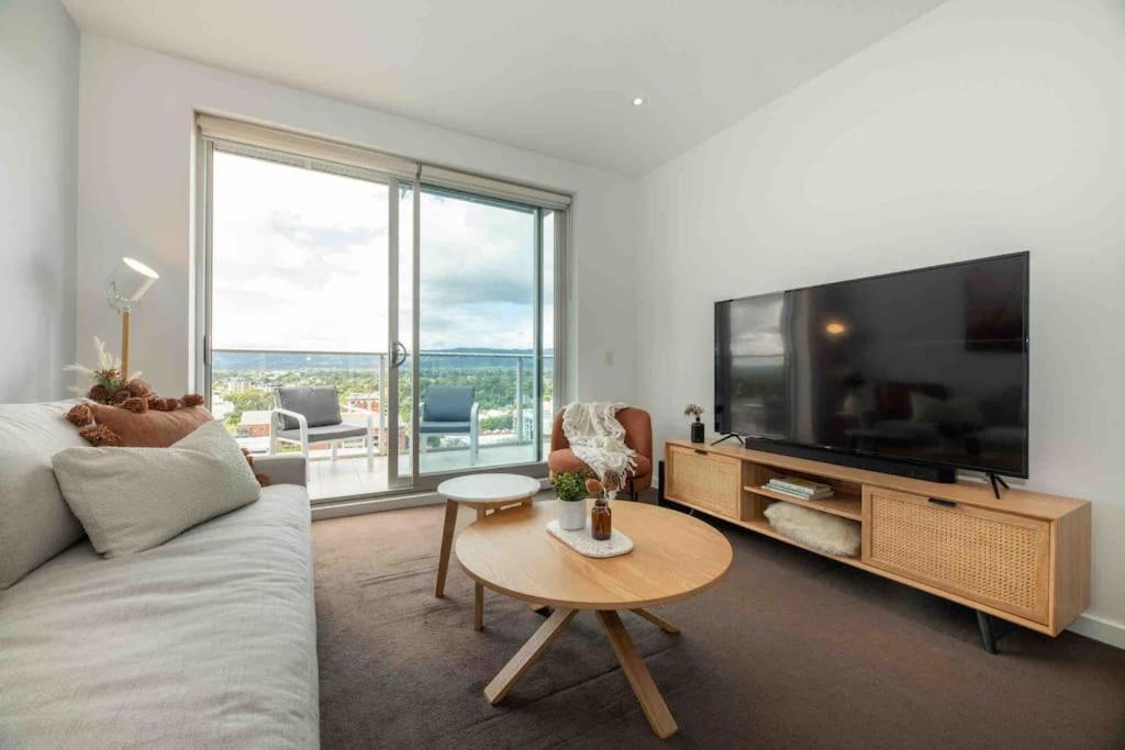 City Apartment, Pool & Carpark Adelajda Zewnętrze zdjęcie