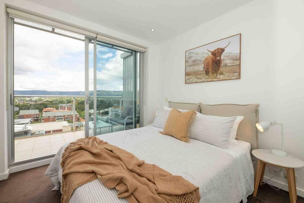 City Apartment, Pool & Carpark Adelajda Zewnętrze zdjęcie