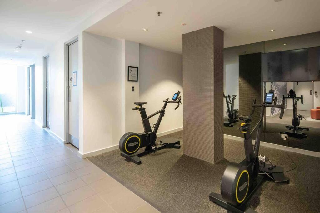 City Apartment, Pool & Carpark Adelajda Zewnętrze zdjęcie