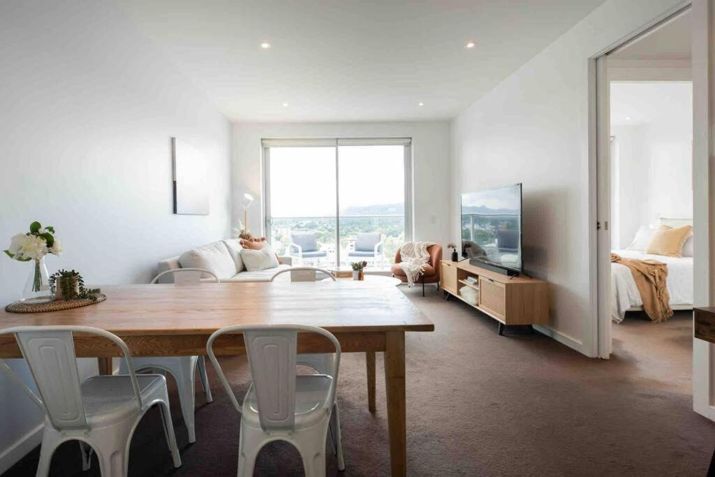 City Apartment, Pool & Carpark Adelajda Zewnętrze zdjęcie